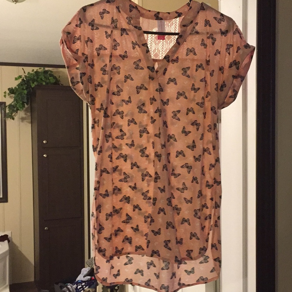 Light pink top