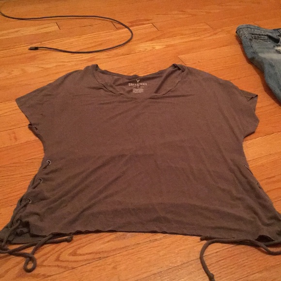 American Eagle everyday t-shirt - Picture 1 of 4