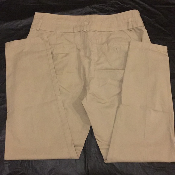 Zara Basic Khaki Pants, size M - Picture 3 of 3