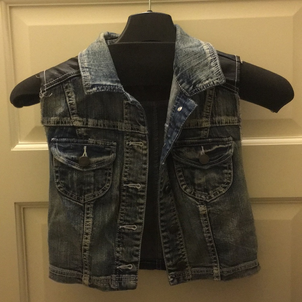 Cropped Sapphire Ink jean jacket!