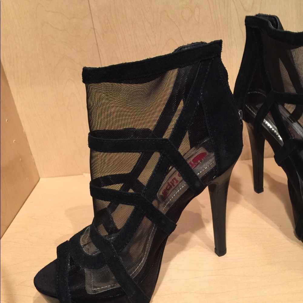 Two Lips Platform Heels - Picture 3 of 4