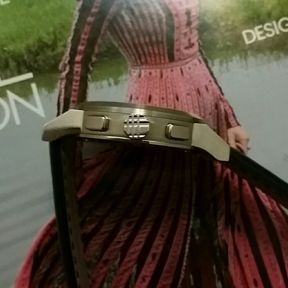 SOLD🌲 BURBERRY "The City" Chronograph Watch - Picture 6 of 8