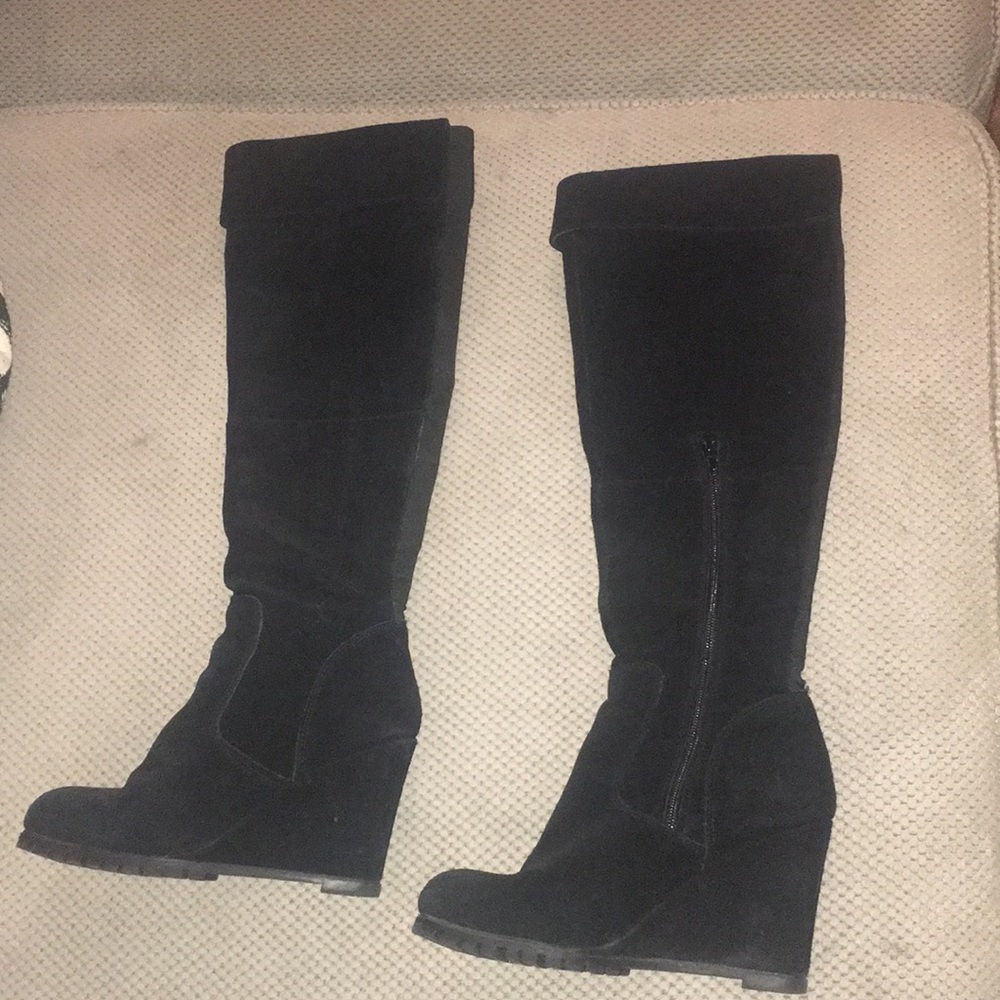 ‘Willful’ Steve Madden Knee High Suede wedges