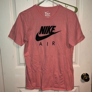 Pink nike tee