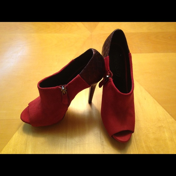 Boutique 9 Women's Colton Open Toe Booty - Picture 3 of 7