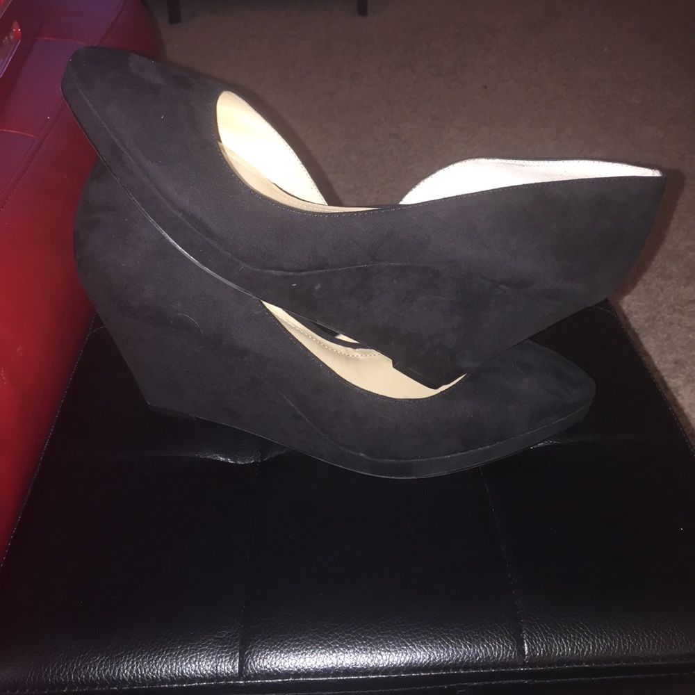 Used Sexy Black Suede Wedges BCBG Size 13M