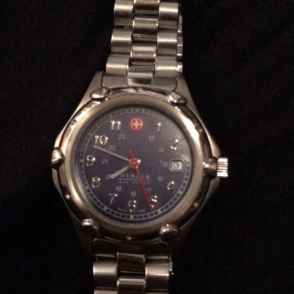 Woman’s Wenger watch main image 4