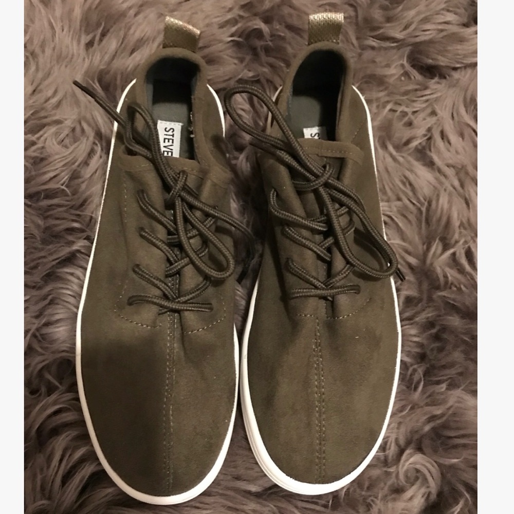 Steve Madden Elexa sneakers