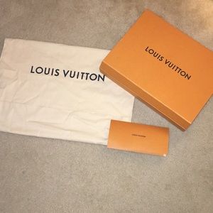 Louis Vuitton!