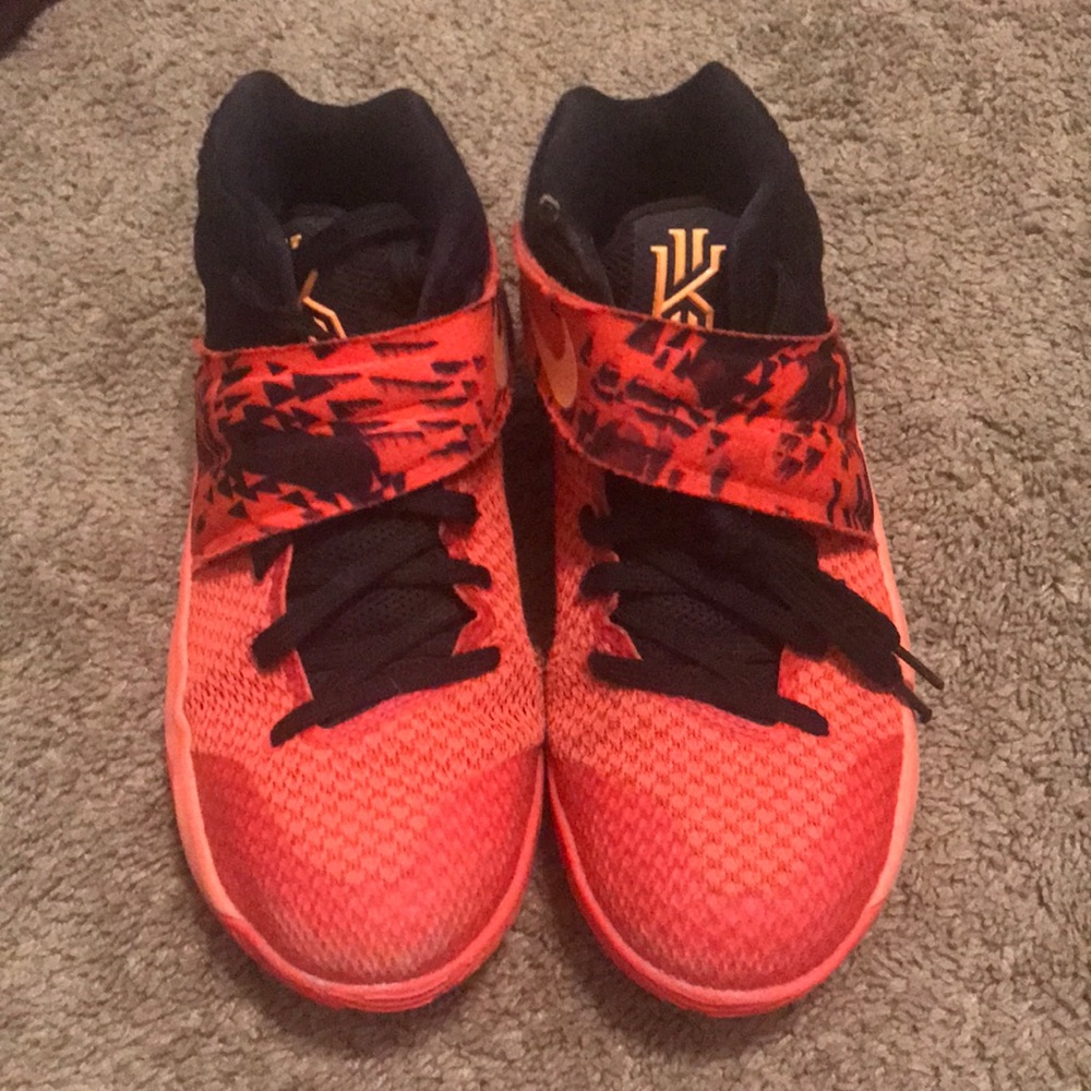 Kylie 2. Kept in great shape!