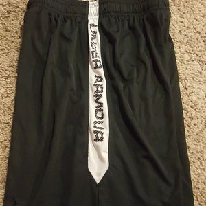 Boys YM Under Armour shorts