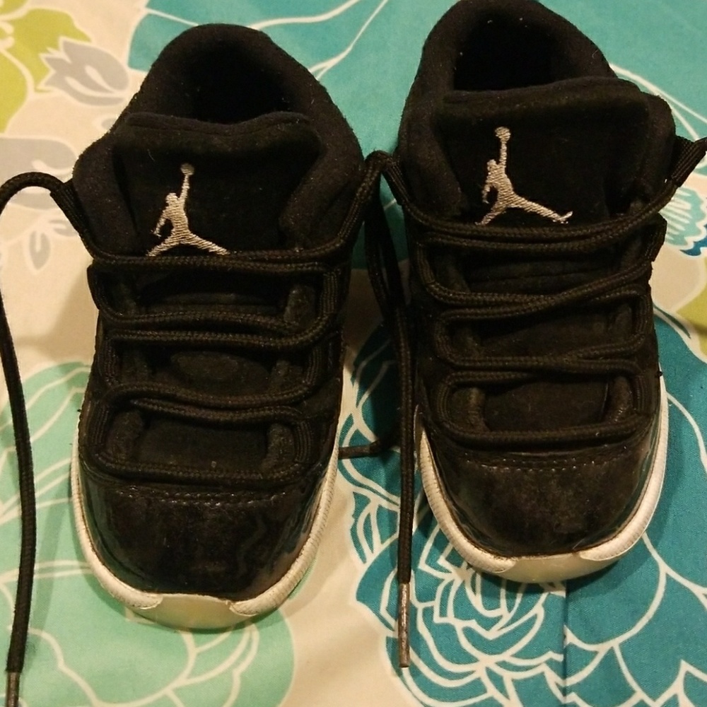 Jordan's for boys size 6c