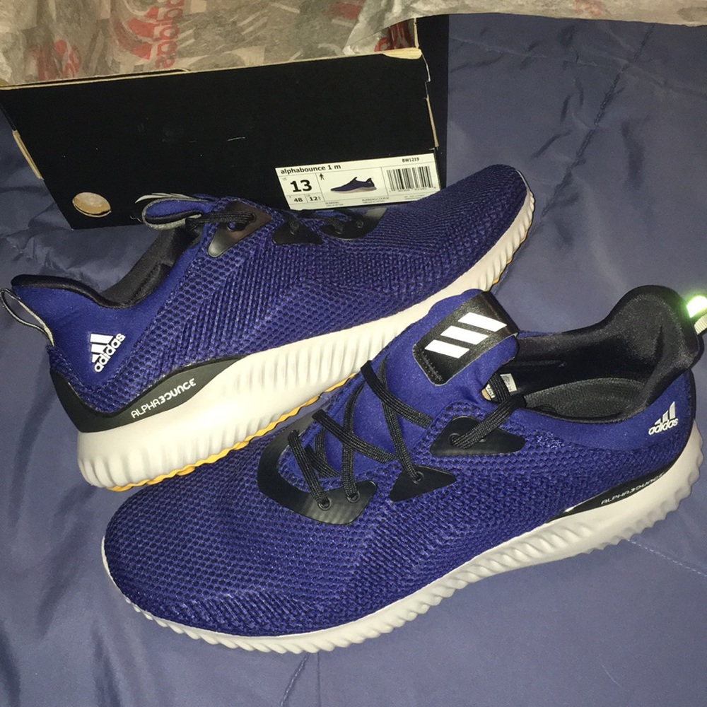 🔥BRAND NEW⭐️Alphabounce Shoes😎