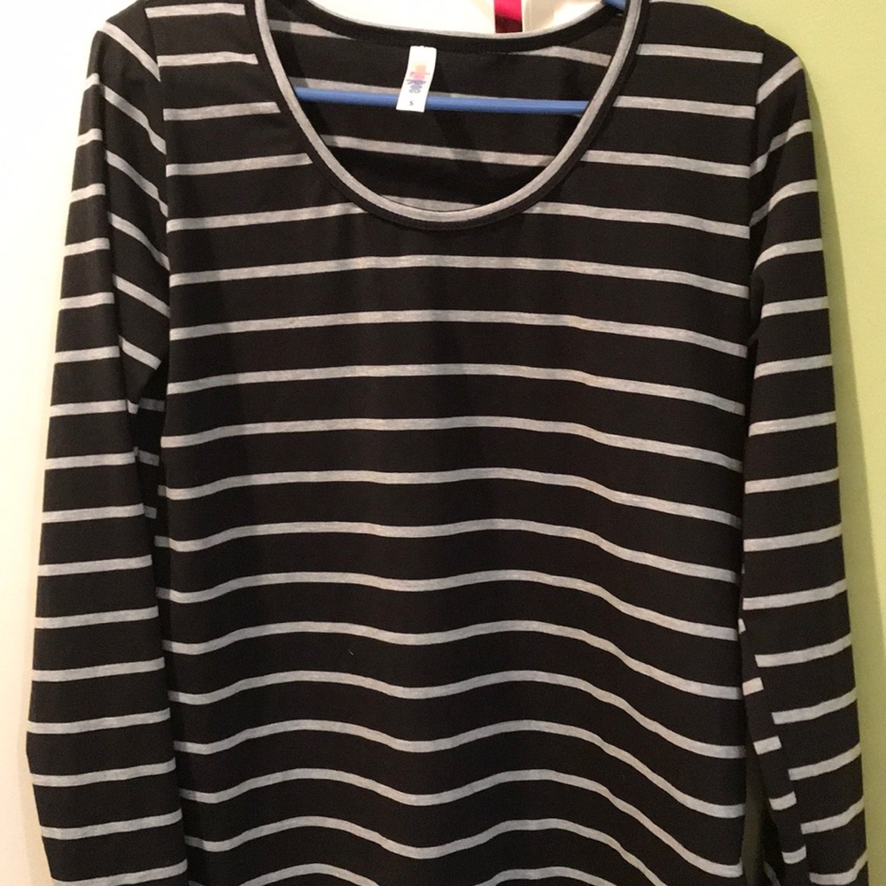 Black and grey striped Lynnae 🦄