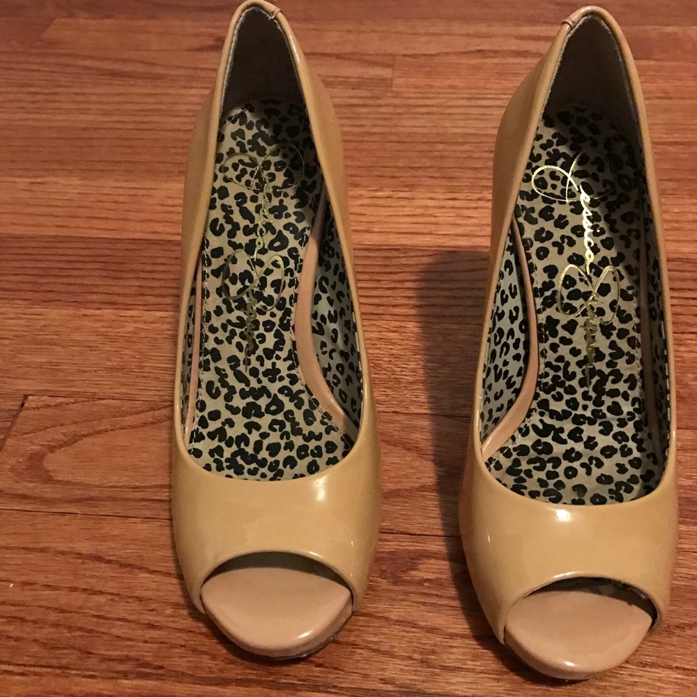 Jessica Simpson peep toe pumps