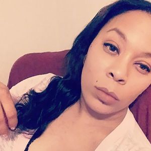 Meet your Posher, Elisa. Been ruff but I'm back🙃