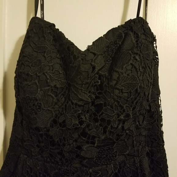 City Chic Clara Lace Fit and Flare Dress - Picture 2 of 3