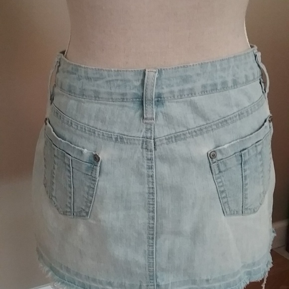 SOLD!!!  ONE TUFF BABE Jean Skirt Mini Sz 3/4 - Picture 5 of 8