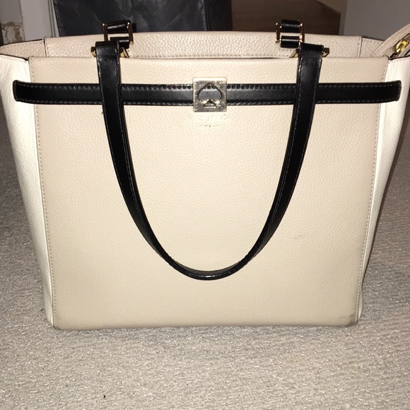 kate spade Handbags - Gently Used Kate Spade Tote Handbag