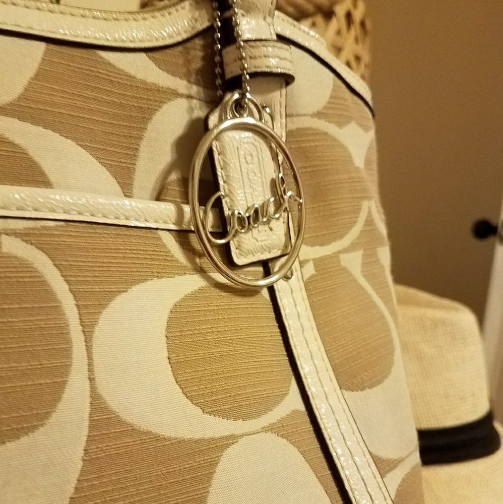 Rare Authentic Coach Alexandra Chain Shantung Tote