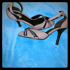 Chinese Laundry plaid heels