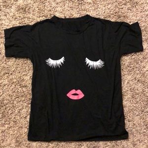 Lash and lips tee