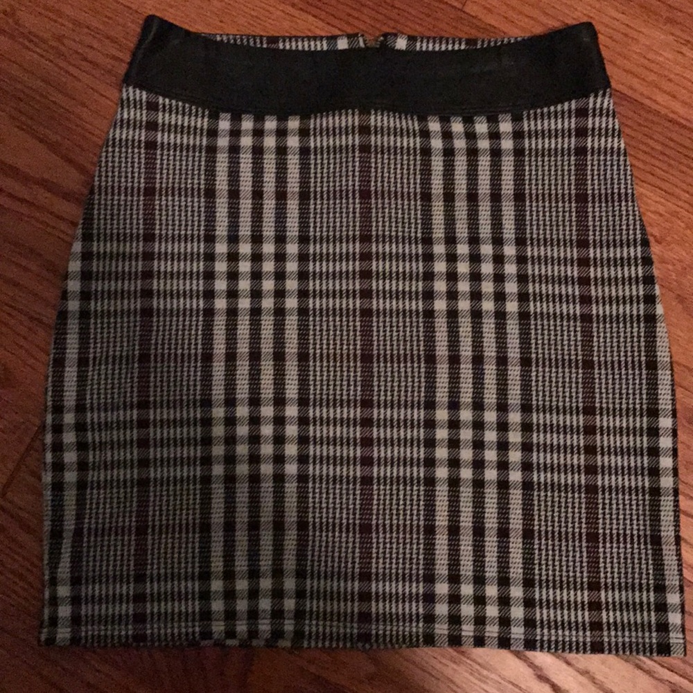 Abercrombie & Fitch plaid mini skirt