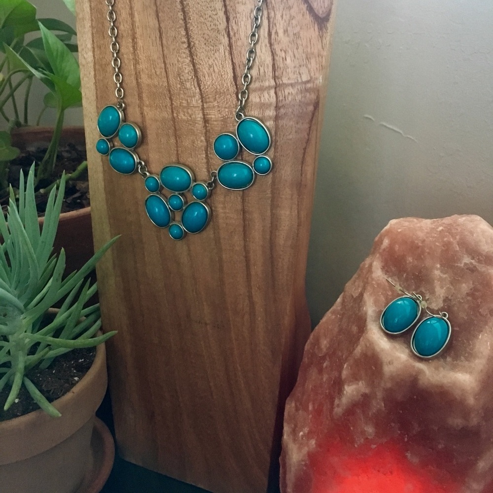 Turquoise Statement Necklace with Earrings