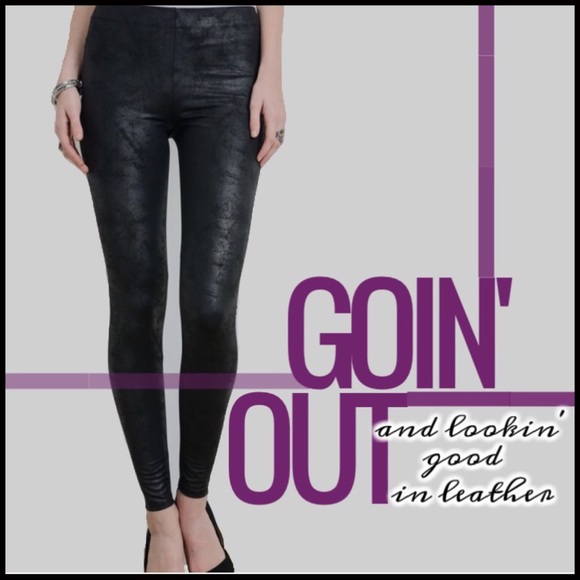 Boutique Pants - Zippered Vegan Leather Pants