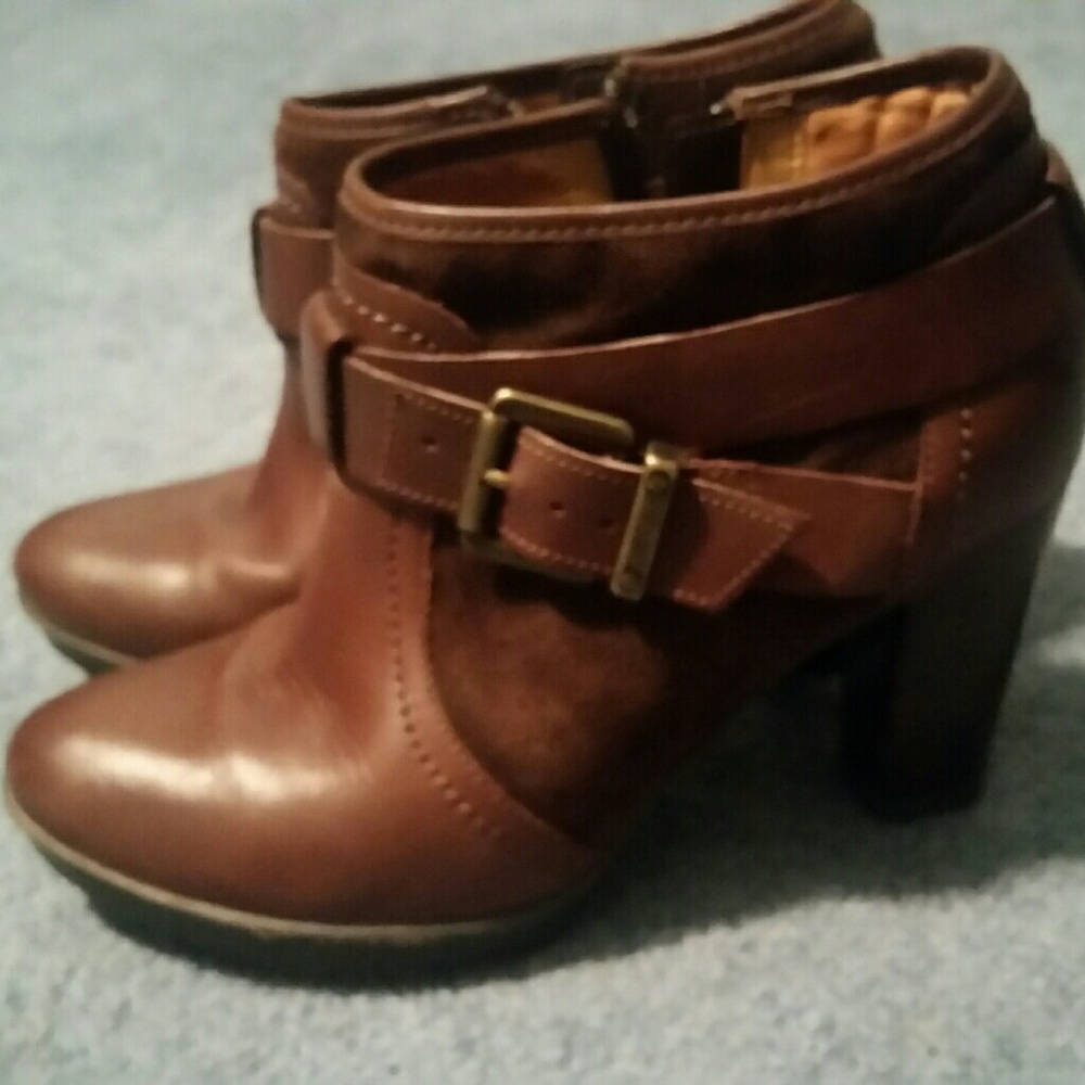 Clark booties size 7.5