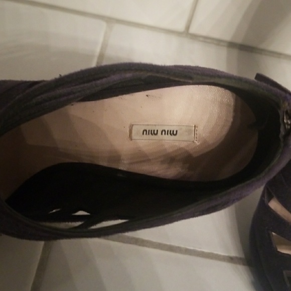 Miu Miu Black Heels - Picture 2 of 4