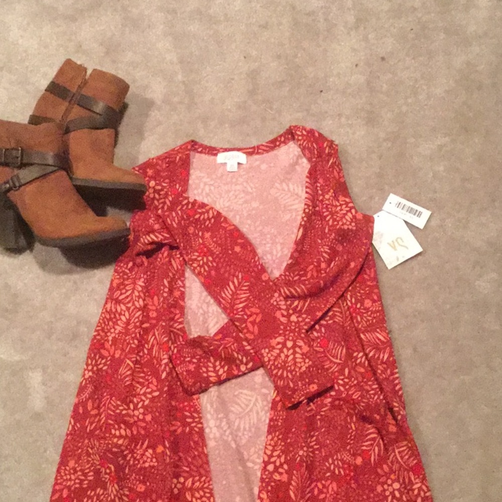BNWT Lularoe Sarah