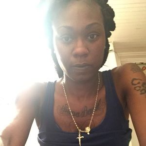 Meet your Posher, Aireka