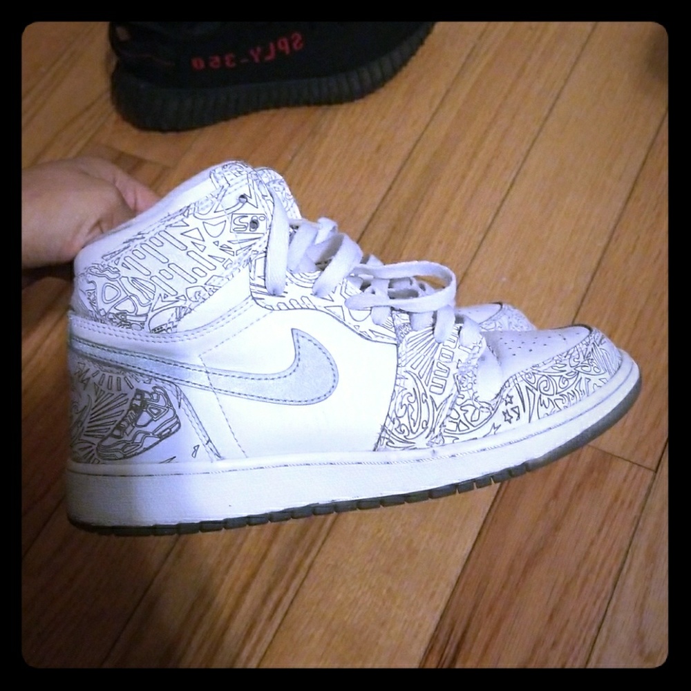 Air Jordan 1 Retro High OG 'Laser'