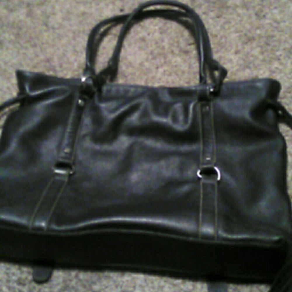 Kenneth Cole Reaction Purse