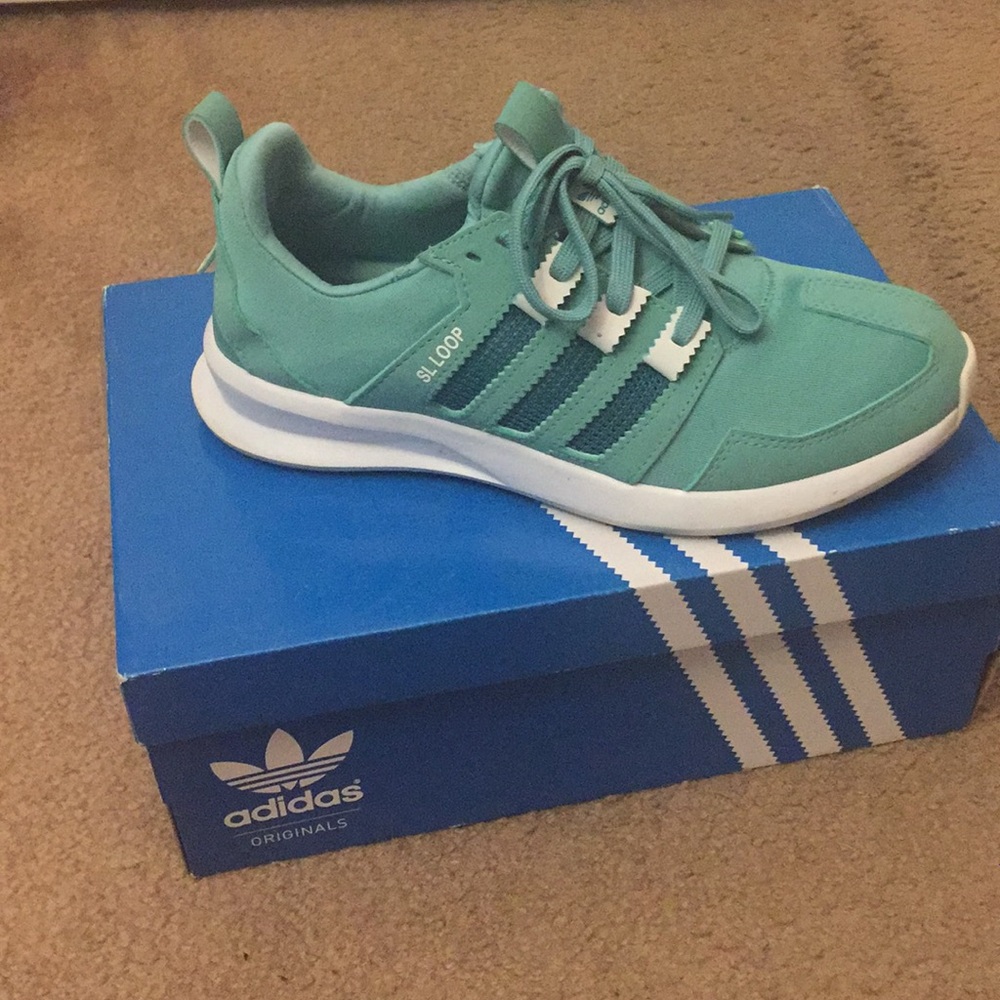 Adidas SL LOOP runner