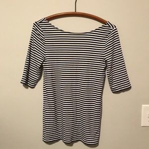 Old Navy Classic Ballet-Back Tee