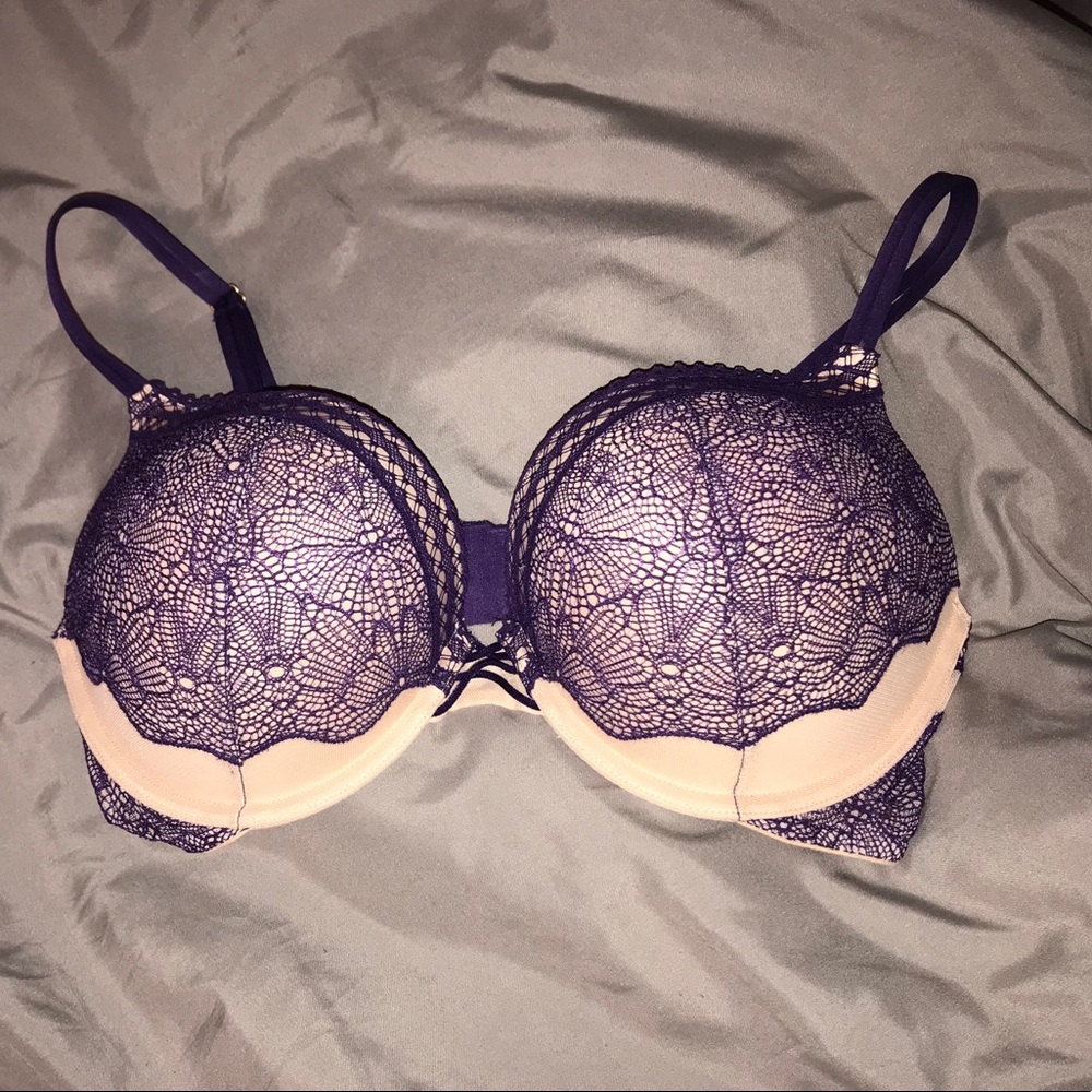 Victoria’s Secret Bombshell Bra
