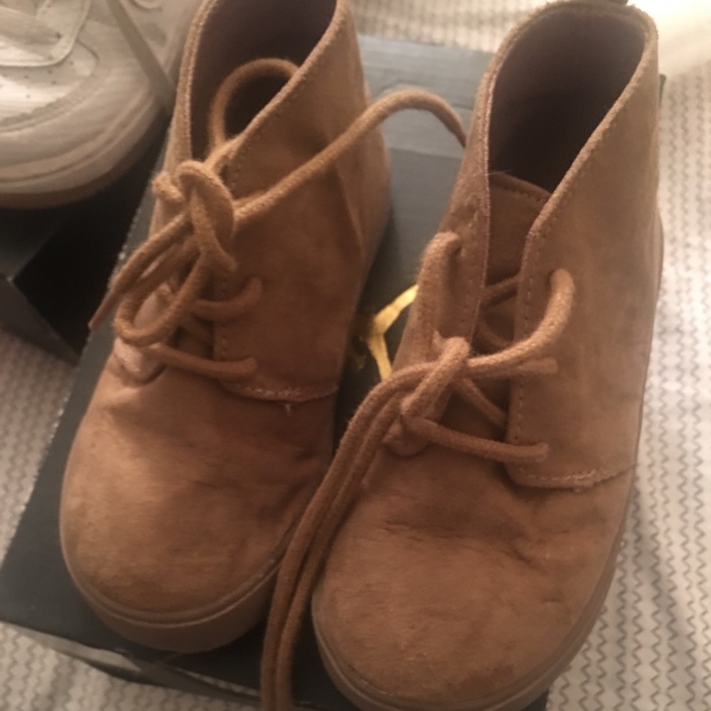 Gap toddler shoes