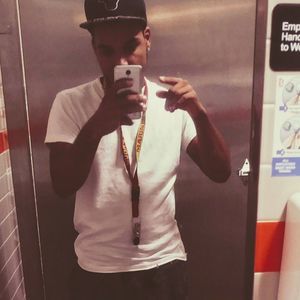 Meet your Posher, Emilio