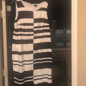 Black and white sleeveless Lane Bryant dress