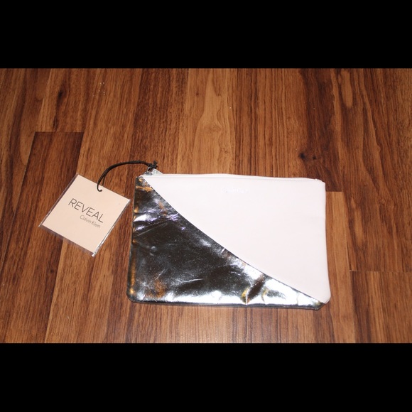 Calvin Klein pouch - Picture 3 of 4