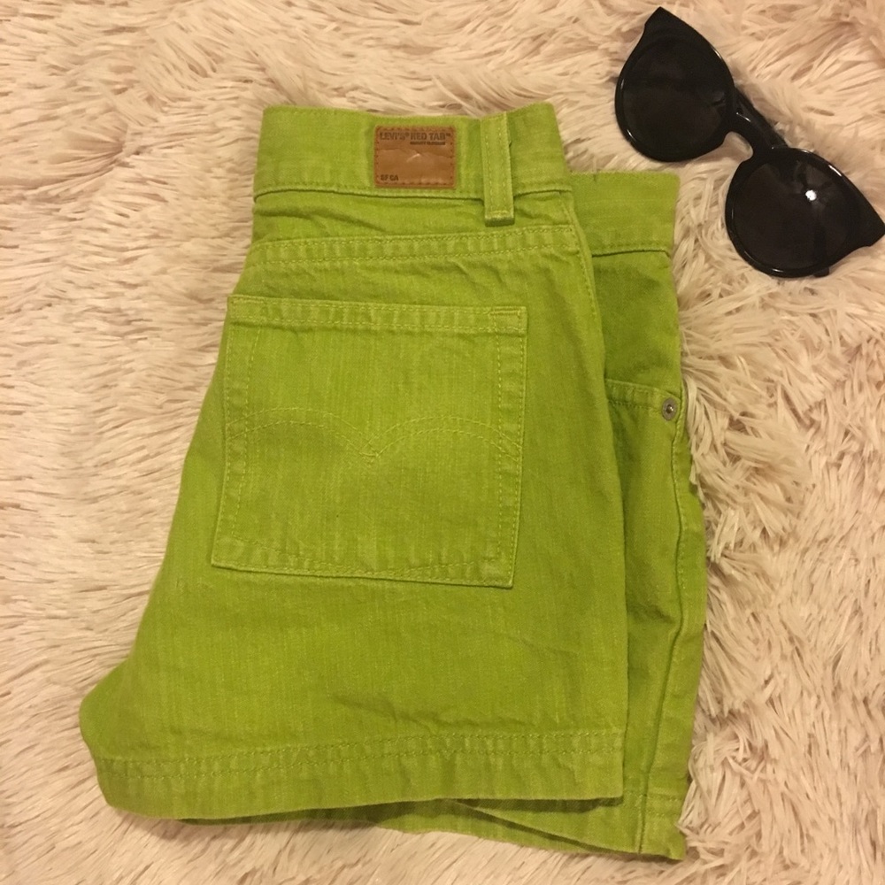 Vintage green high waisted Levi's shorts