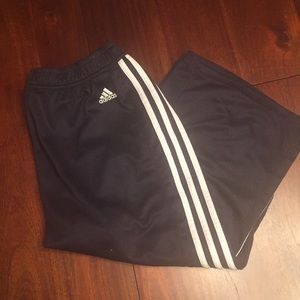 Adidas size large cropped pants