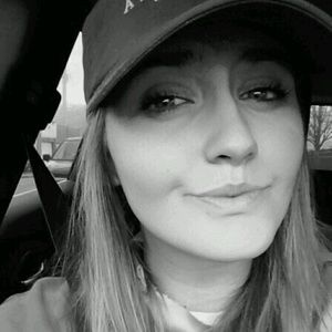 Meet your Posher, Molly