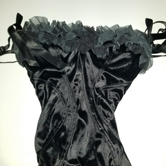 Black bustier with sparkles and bows - Picture 6 of 7