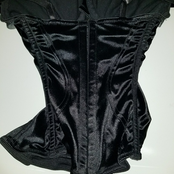 Black bustier with sparkles and bows - Picture 7 of 7