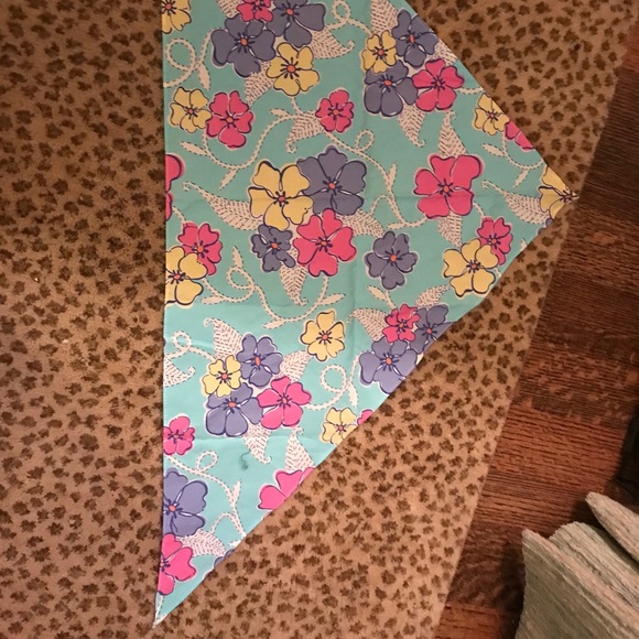 Pink Door floral print scarf - Picture 3 of 3
