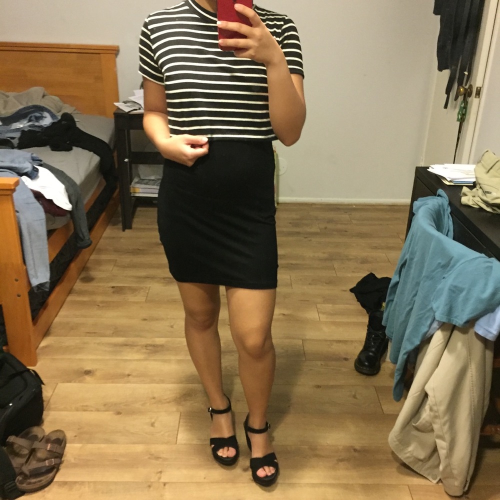 Dress - Picture 5 of 7