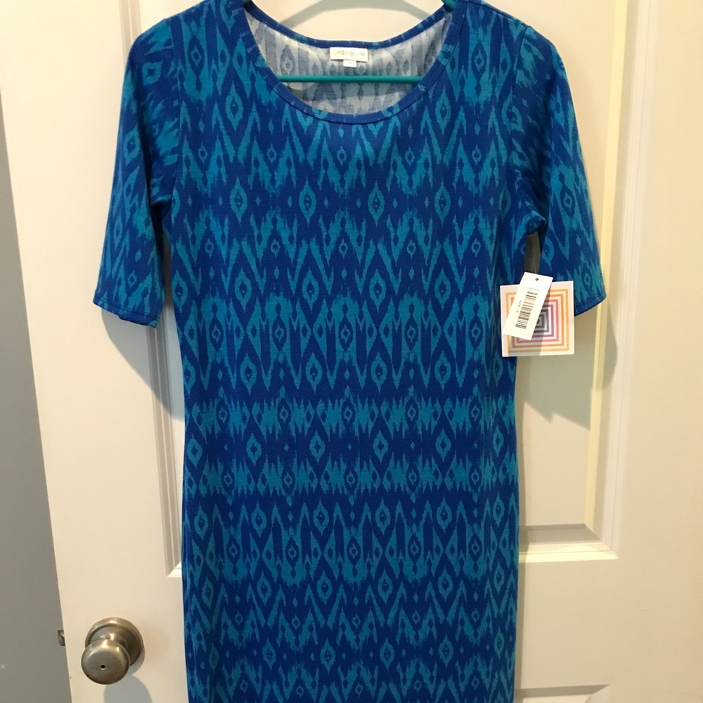 NWT Lularoe Julia dress. Blue w/ikat pattern Small